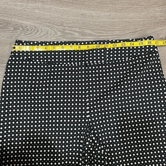 NWOT Unlisted Kenneth Cole Black and White Stretch Capri 10 - Picture 11 of 14